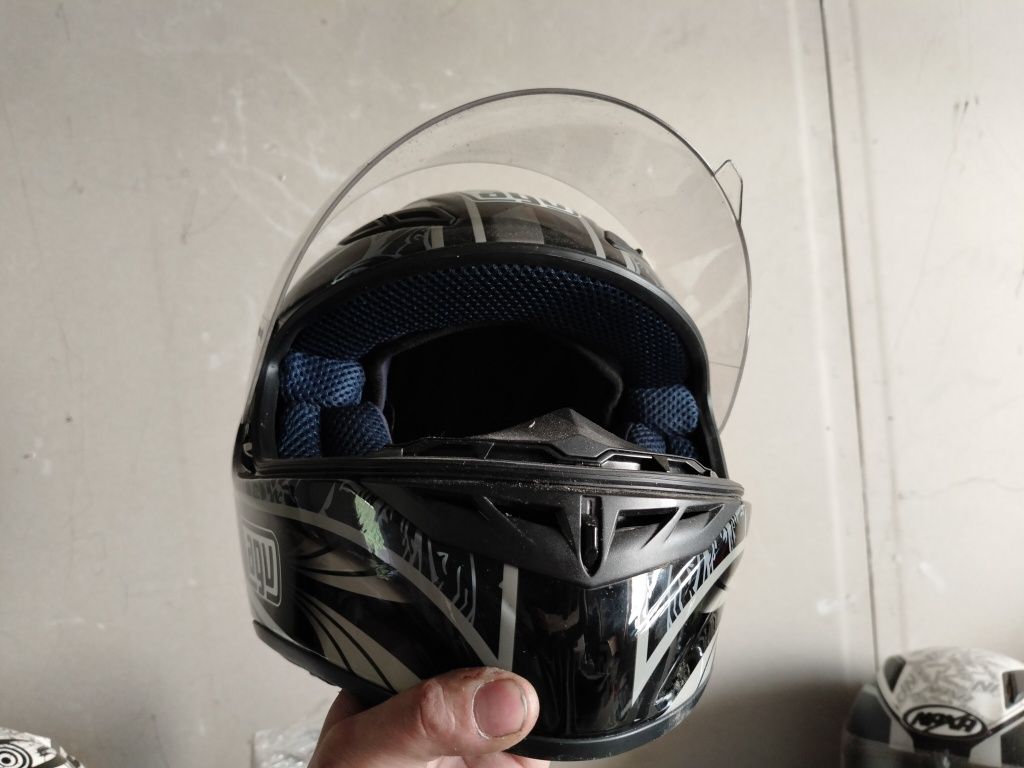 Kask AGV K4. Rozmiar s