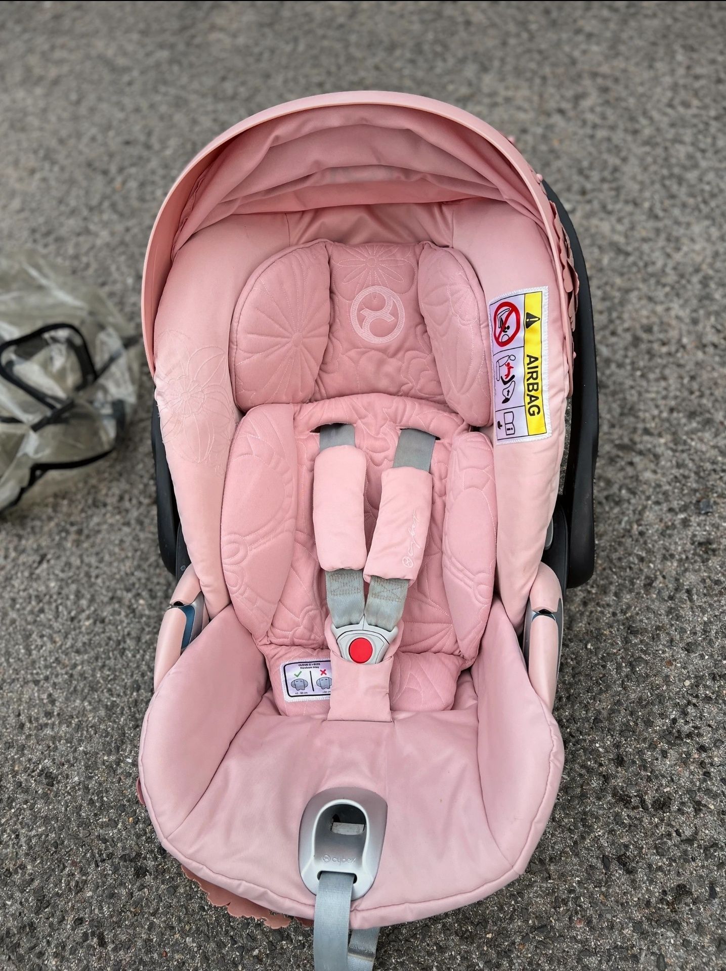 Babycoque  / ovo cybex