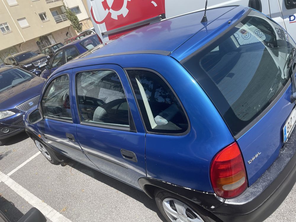 Opel Corsa 97 1.0 gasolina.