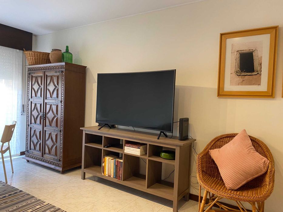 Quarto mobilado em apartamento junto à universidade Lusíada