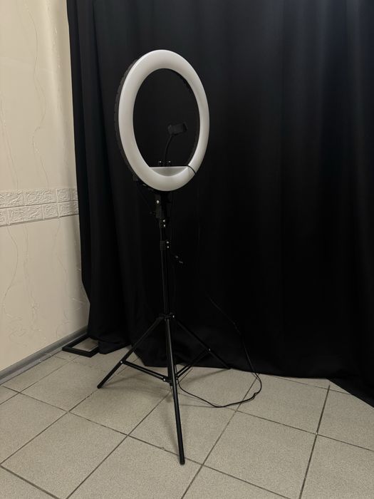 Кільцева LED лампа RL-18 з штативом та чохлом