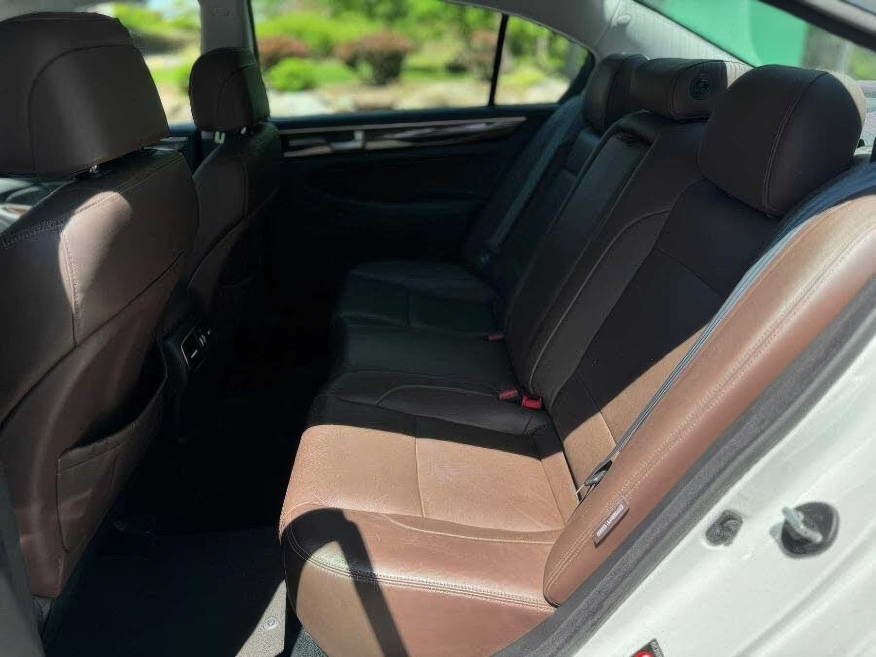 2012 Hyundai Genesis