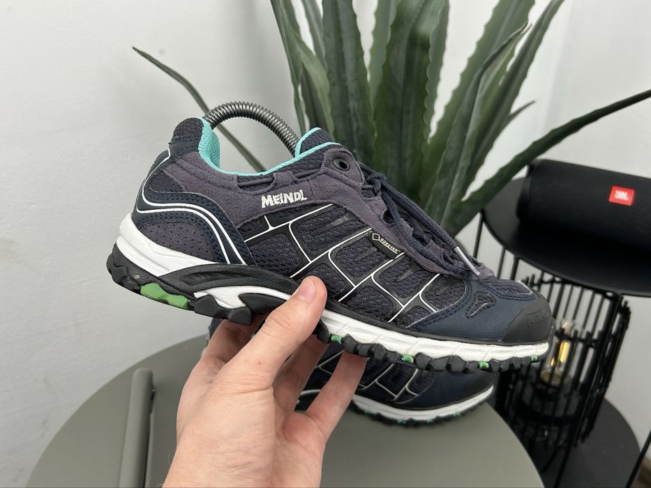 Оригінал! Кросівки Meindl Gore Tex 38 розмір М05647