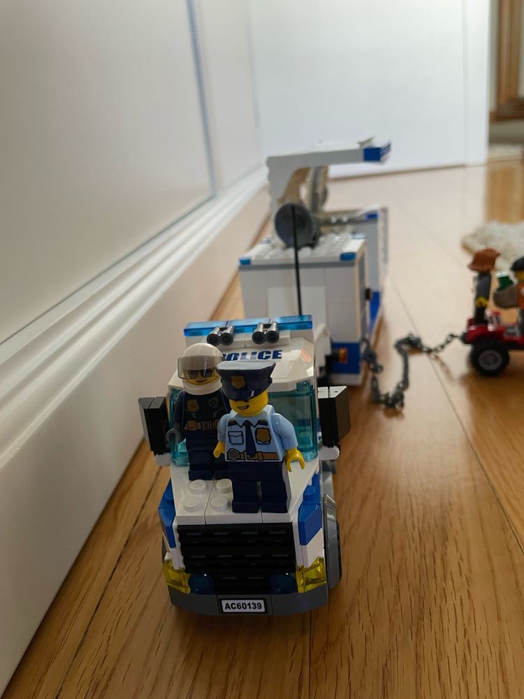 LEGO City 60139, Centro de Comando Móvel