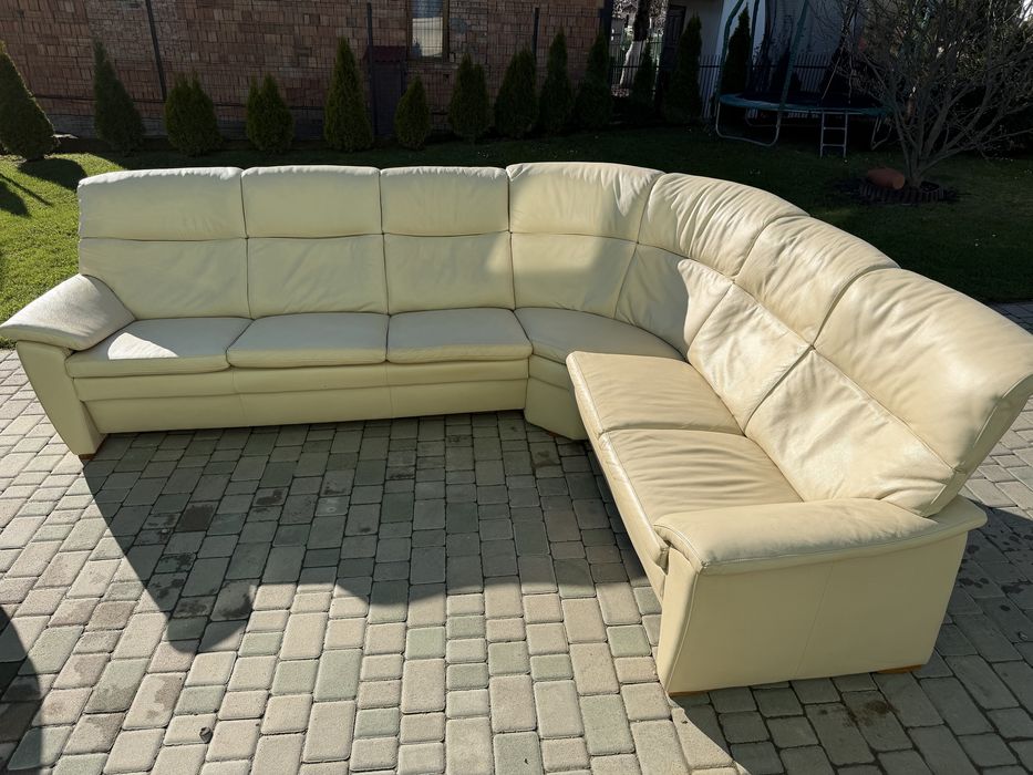 Шкіряний уголок ідеальний стан