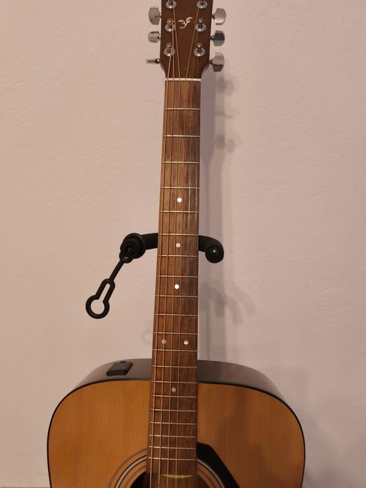 Gitara elektroakustyczna Yamaha FX310A II – świetne brzmienie