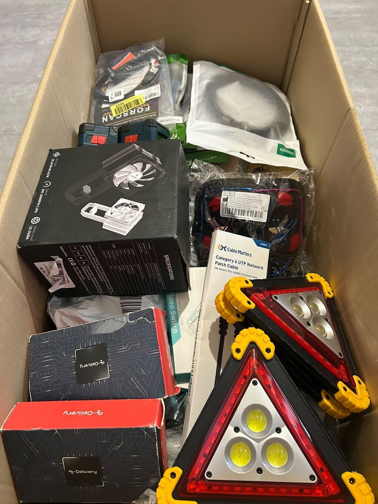 Karton Amazon/Box