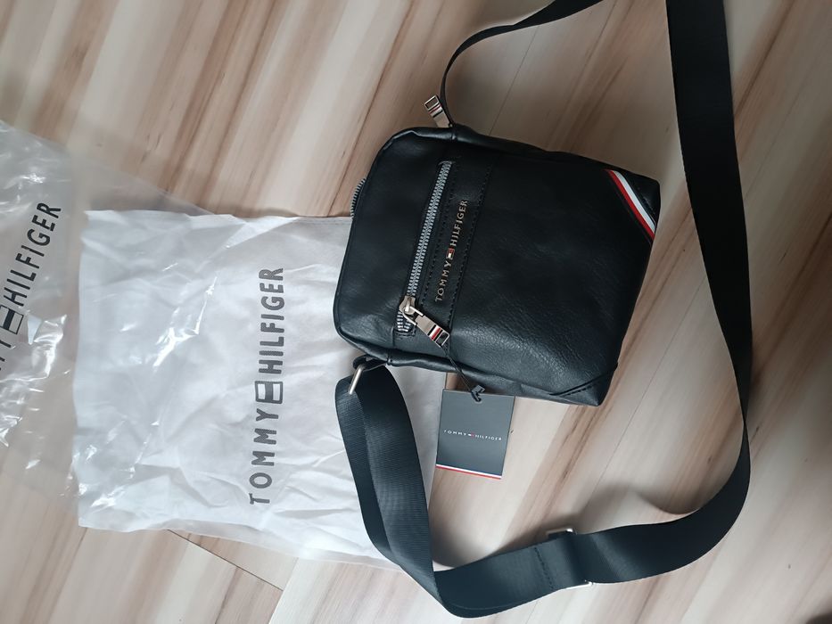 Nowa torebka listonoszka Tommy Hilfiger