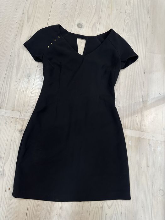 Коробка з одягом безкоштовно