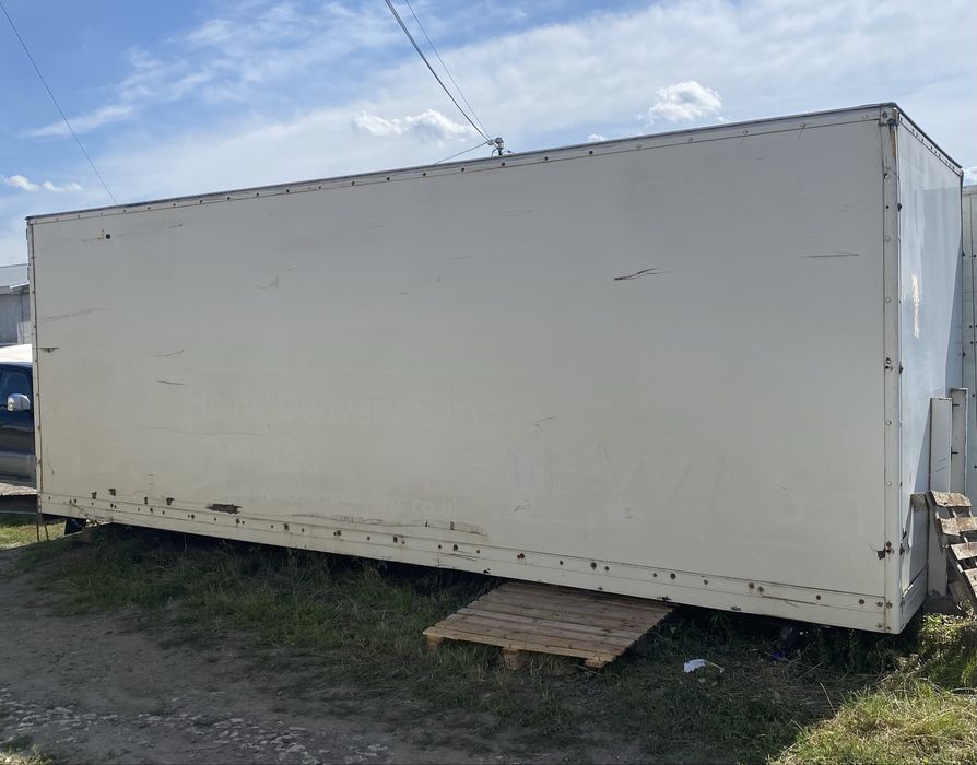 Металевий напівпричіп/кузов, вантажний контейнер, склад фургон