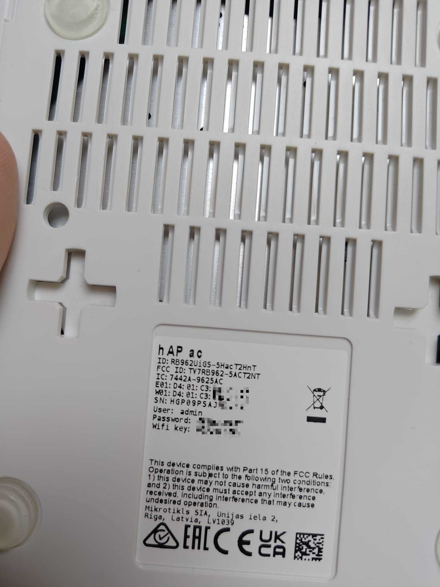 MikroTik RouterBOARD hAP ac (RB962UiGS-5HacT2HnT)
