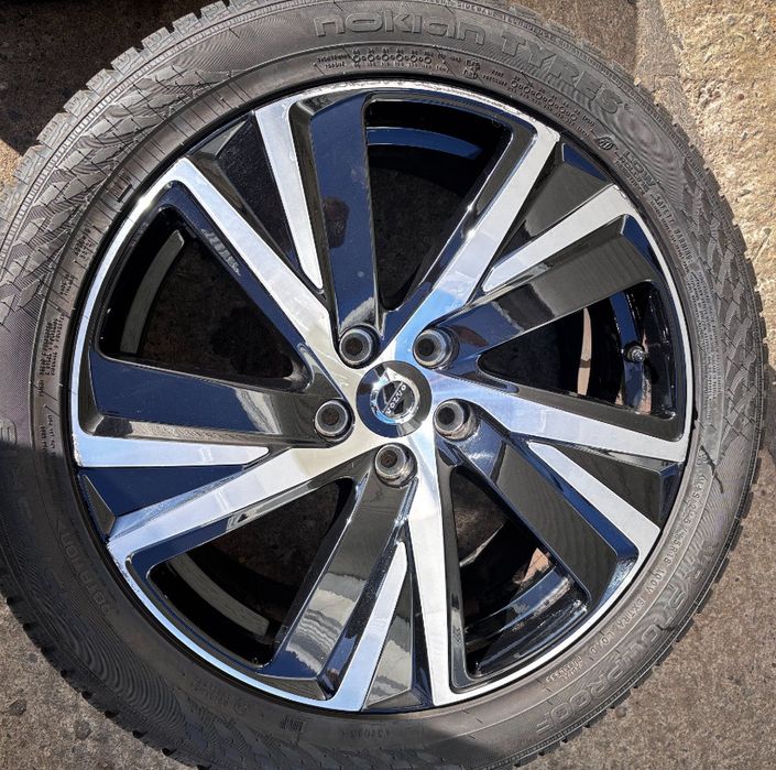 Koła 18 felgi Volvo S90 V90 5x108 opony zimowe Nokian 4x 245/45R18