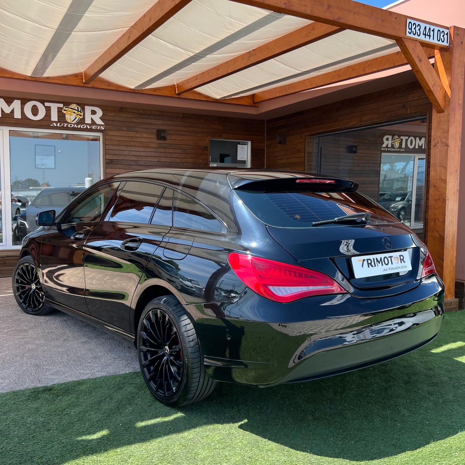 MERCEDES-BENZ CLA 200d  Shooting Brake Urban Black Line