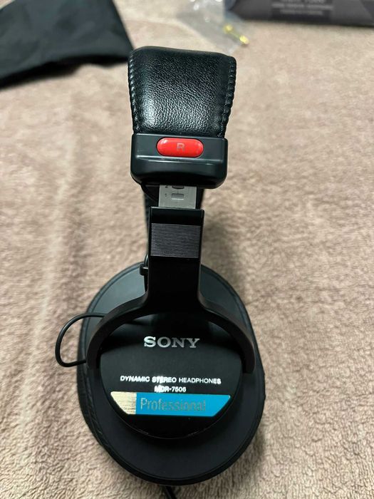 Słuchawki Sony MDR-7506