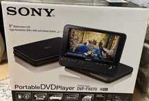 Портативный DVD-плеер 9"Sony DVP-FX870+полный комплект. Цена-вменяемая