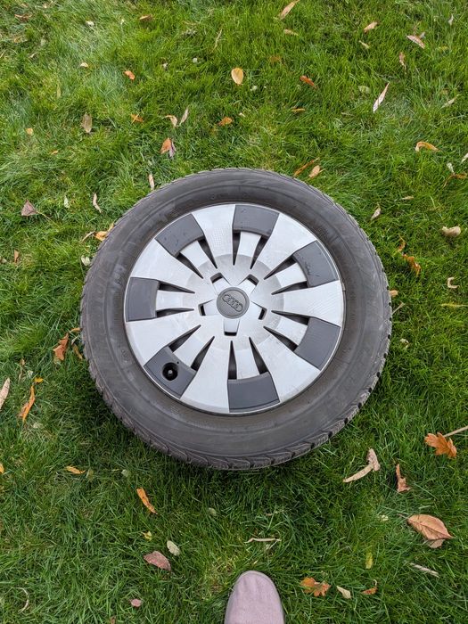 Felgi stalowe plus kołpaki audi 205/55R16