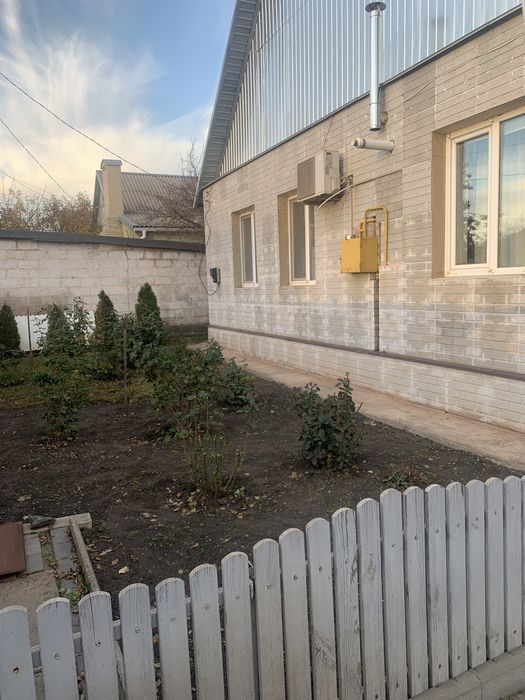 Продаж Будинок з гаражем між КРЕС та Зарічний