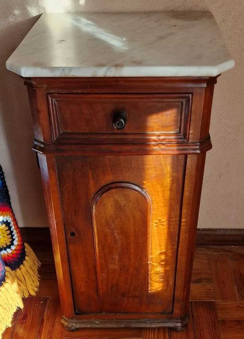 Mobiliário de quarto antigo