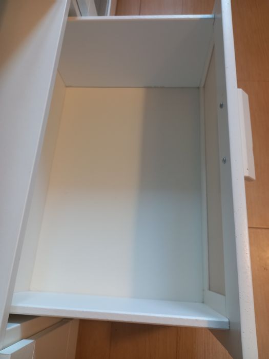 Aparador branco do IKEA