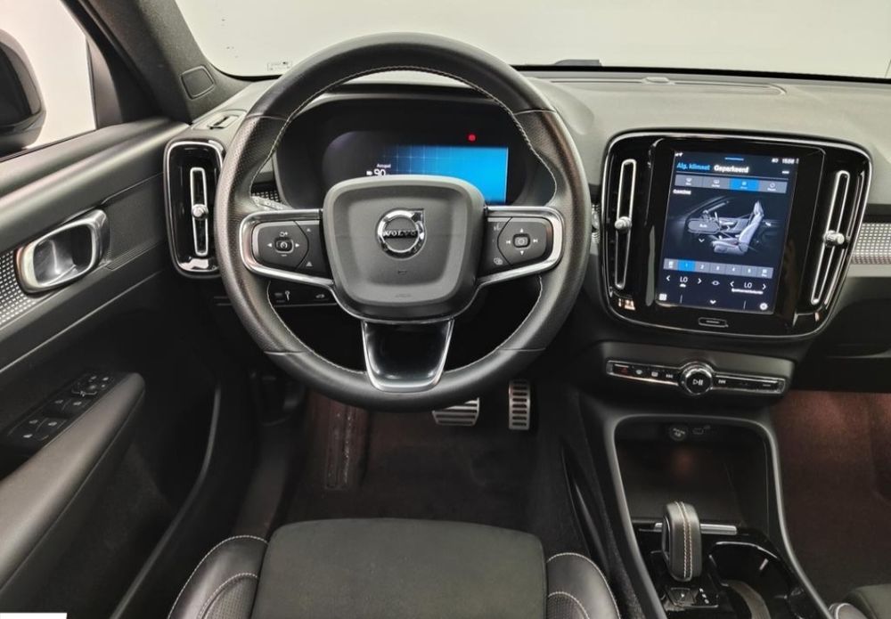 Продам Volvo XC 40 recharge electro