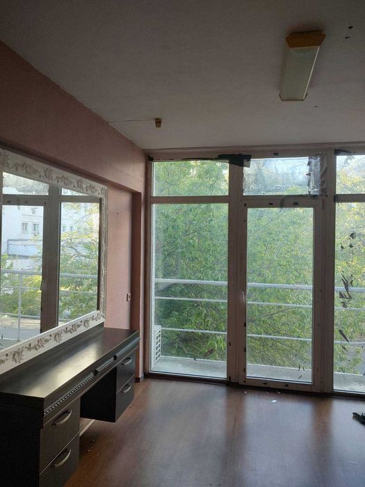 Ст.м. Голосіївська- 1 хв! Здам офіси 14-15-16 м.кв. Є свій сан/вузол!!