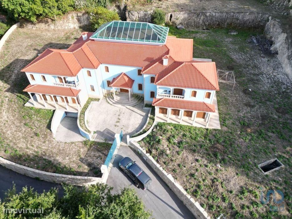 Casa / Villa T5 em Campelo e Ovil de 1240,00 m2