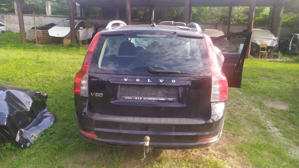 Ляда кляпа дверка вольво v50 d2