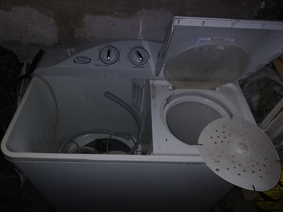Продам стіральную машинку полу автомат
