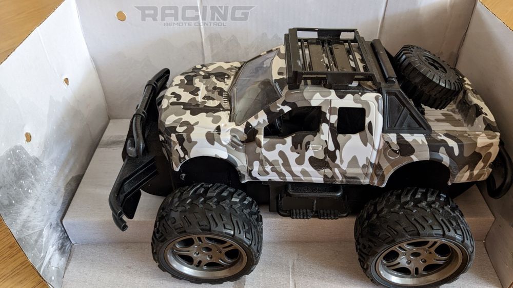 Джип на радіокеруванні SL16-B