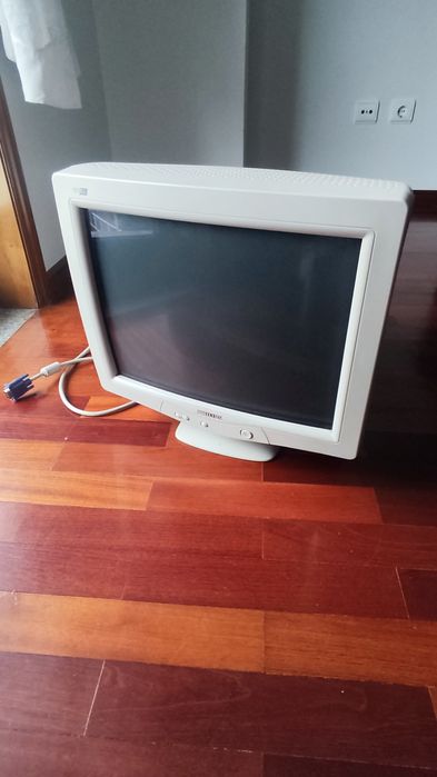 Monitor PHILIPS 17''