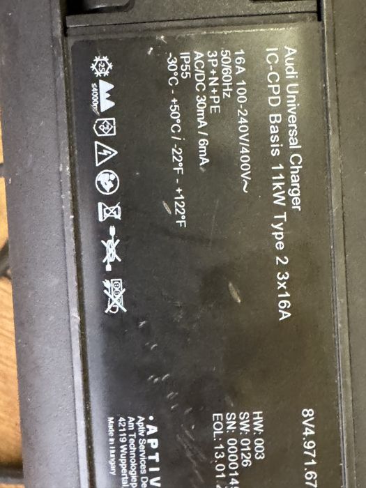 Зарядний пристрій Audi  Etron  11kw.