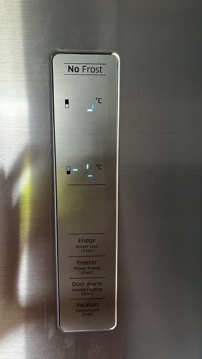 Lodówka Samsung Chef Collection RB41J7839S4. Uszkodzona zamrazarka