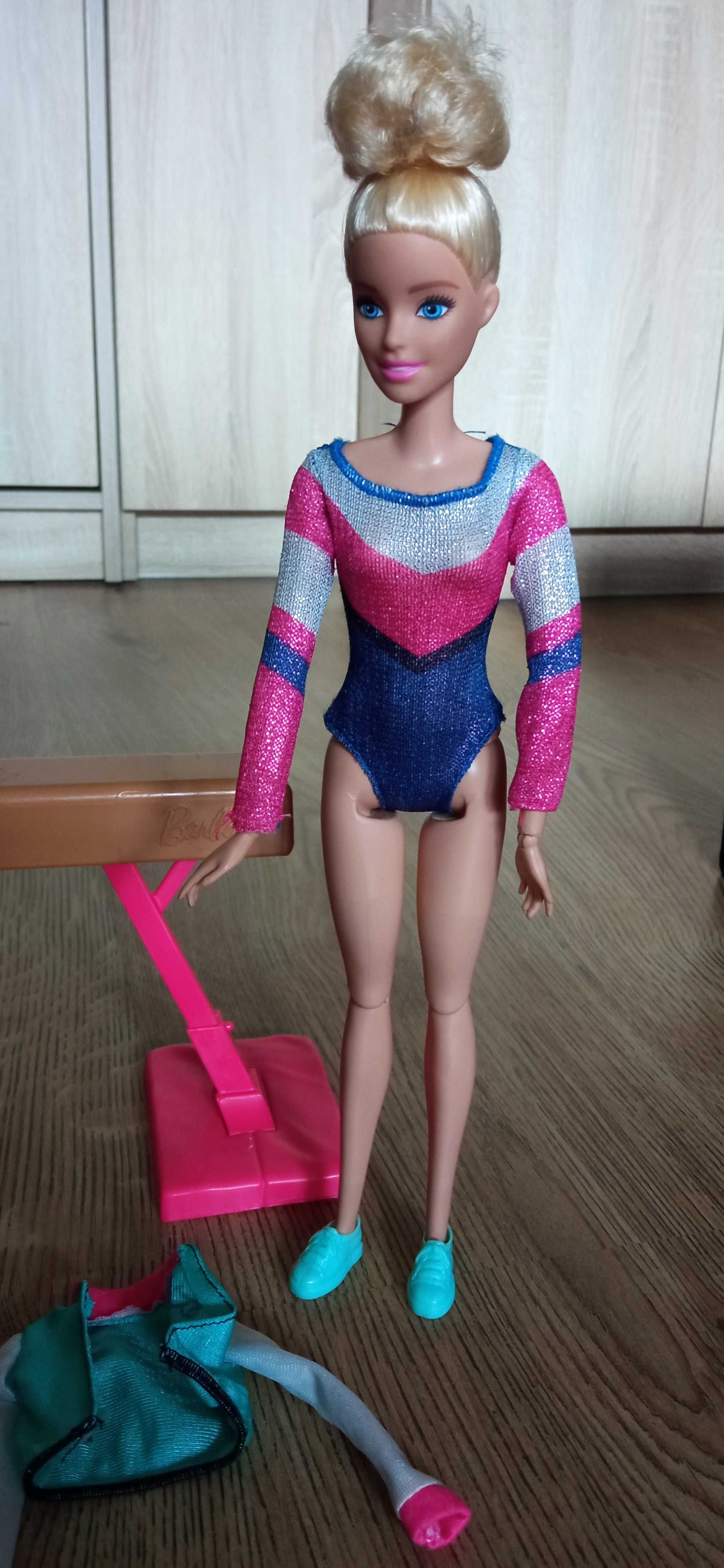 Barbie akrobatyka