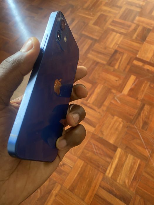Iphone 12 a venda