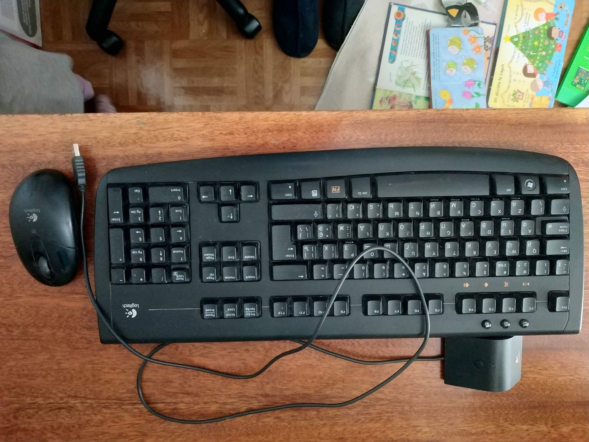 Беспроводная Клавиатура с мышью Logitech