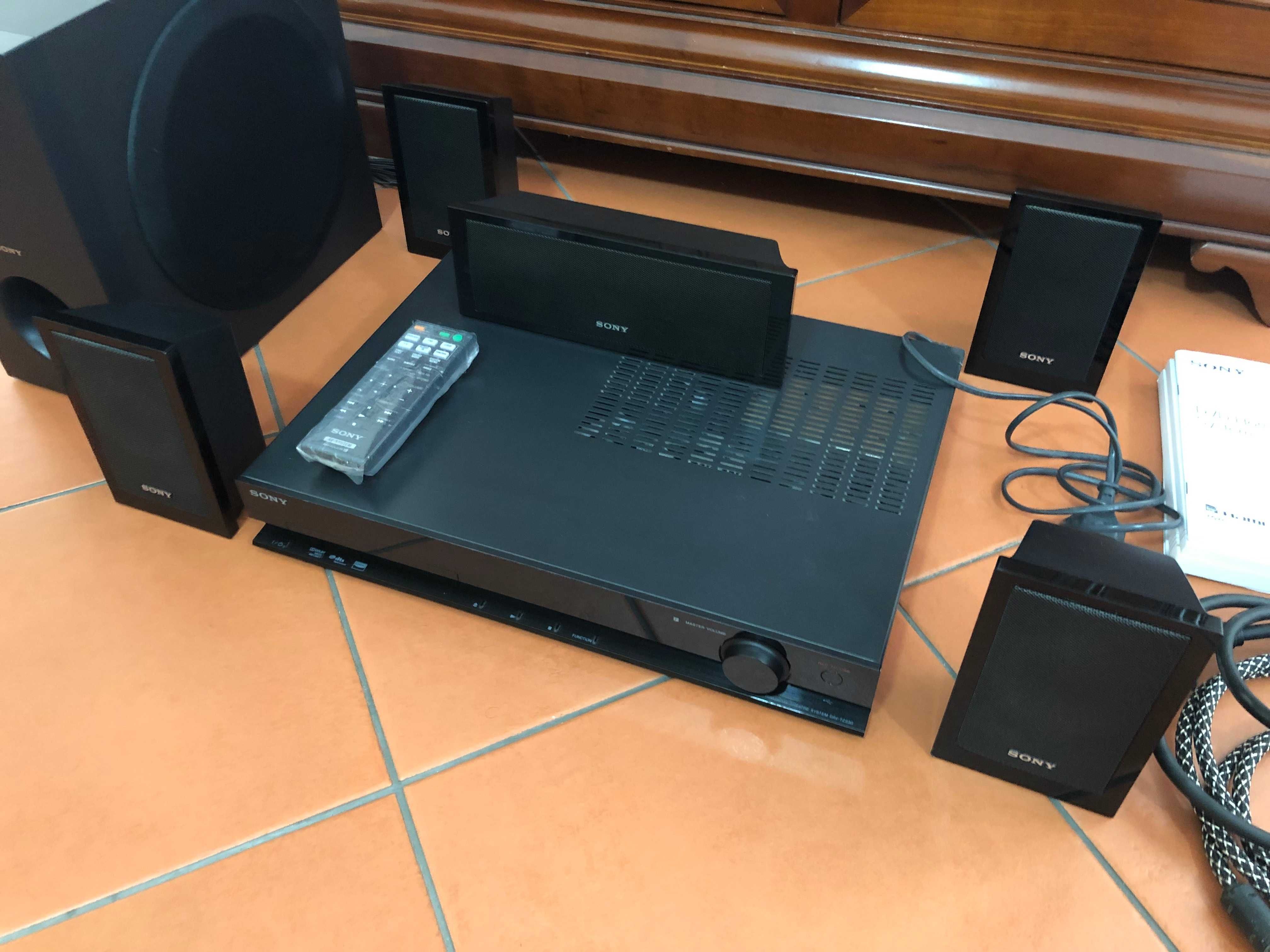 Home Cinema DVD Sony 5.1 canais 600W