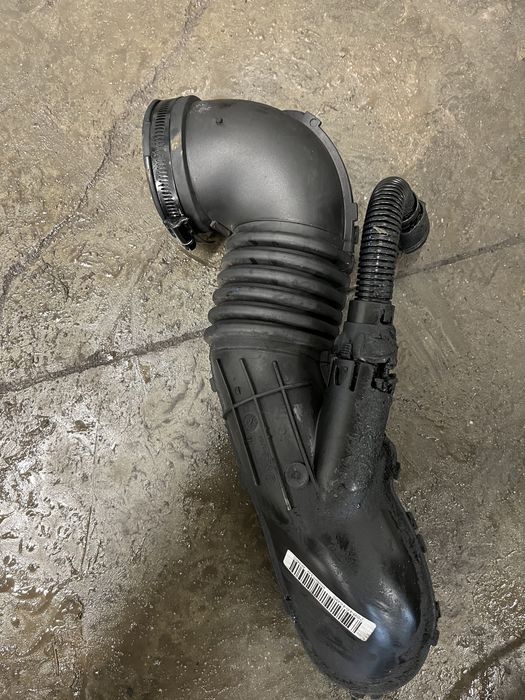 Przewod waz rura dolot turbiny bmw e90 e91 e92 n47d20 184km 2.0d