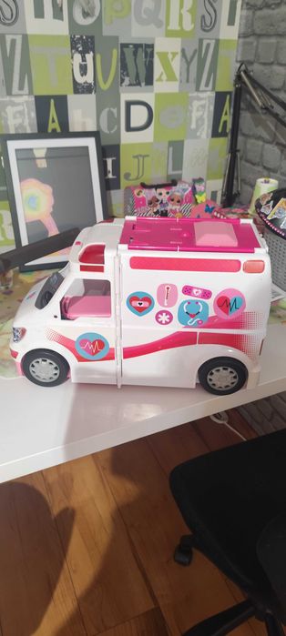 Samochód dla lalek barbie