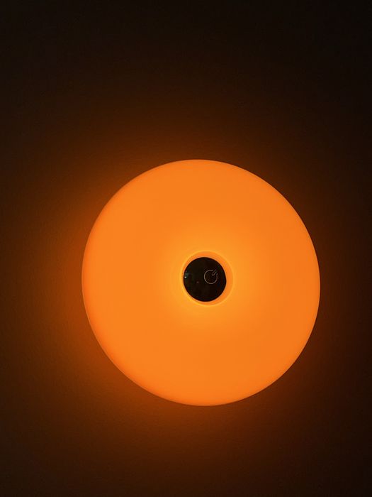 ( на руках 1 шт  ) LED лампа , у формі «Пончік»