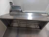Exaustor industrial em inox com motor (175cm comp.), quase novo.