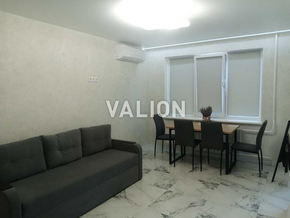 Продам 3 кімнатну квартиру. вул.Патріотів 98. Відрадний масив.