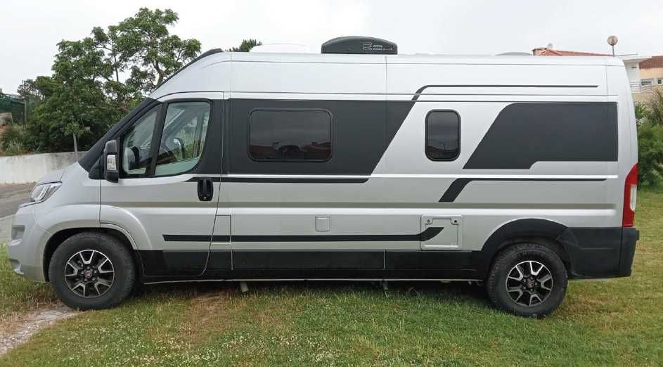 Vende-se Autocaravana ADRIA TWIN 600 Plus