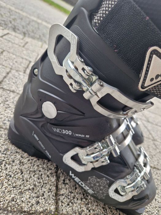 Narty i buty narciarskie