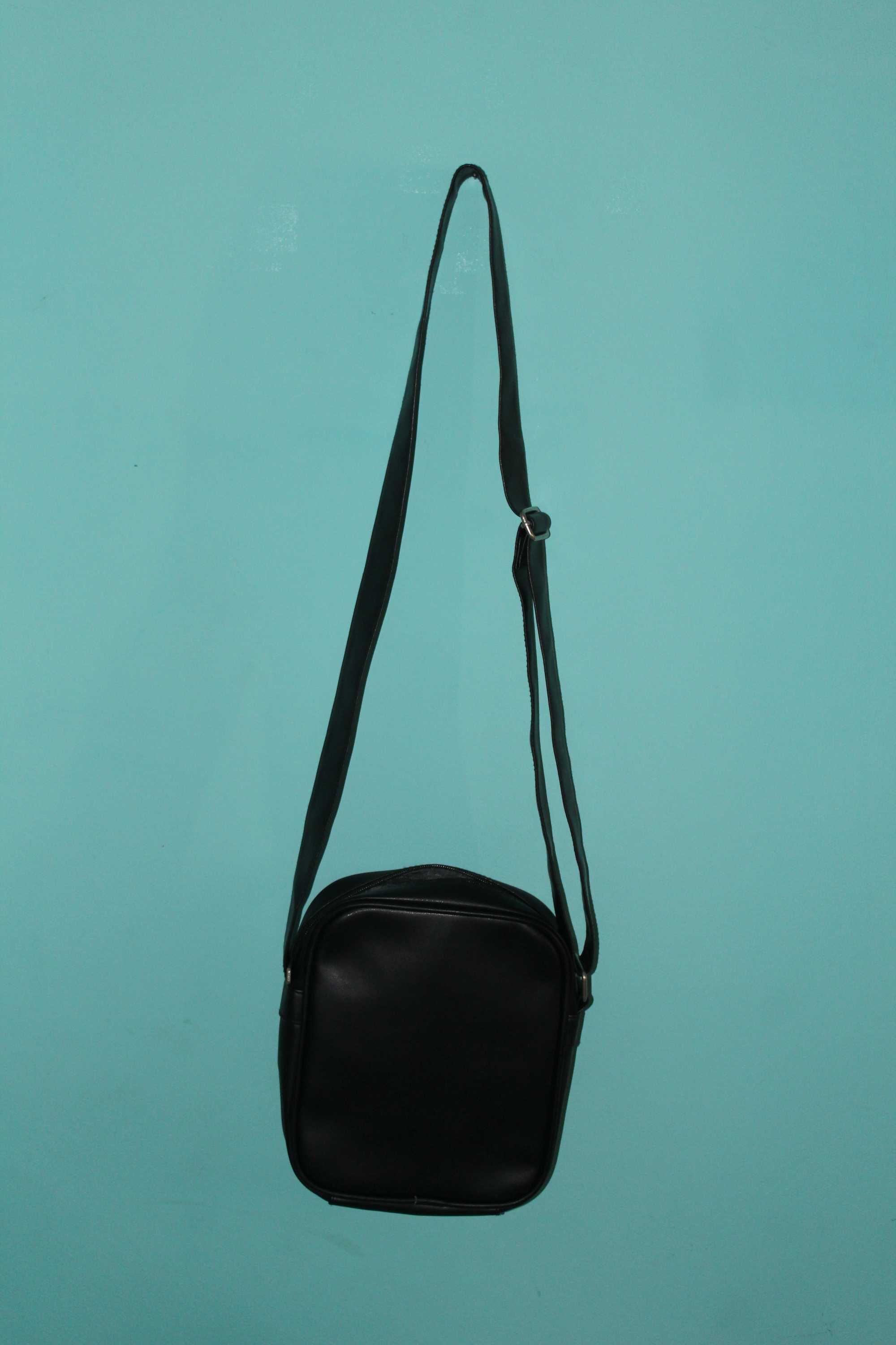 Bolsa Masculina de tiracolo, marca FILA, tamanho único