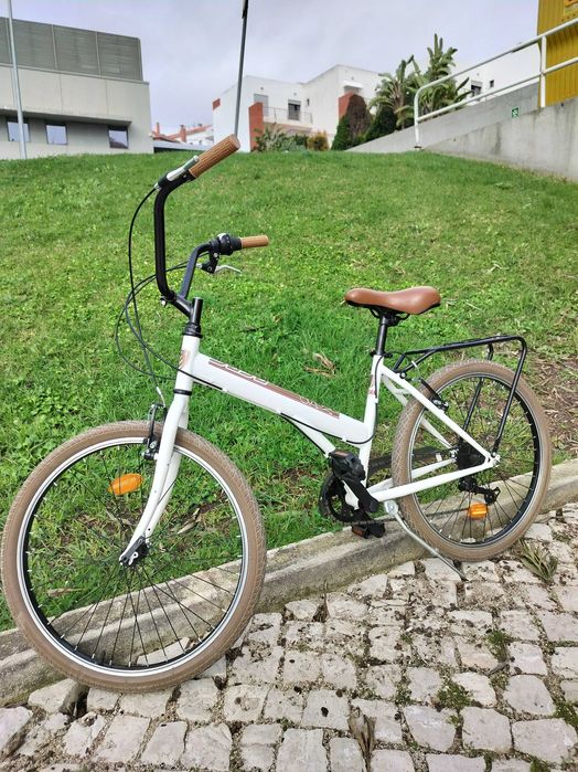 Bicicleta de passeio BERG Urban Series