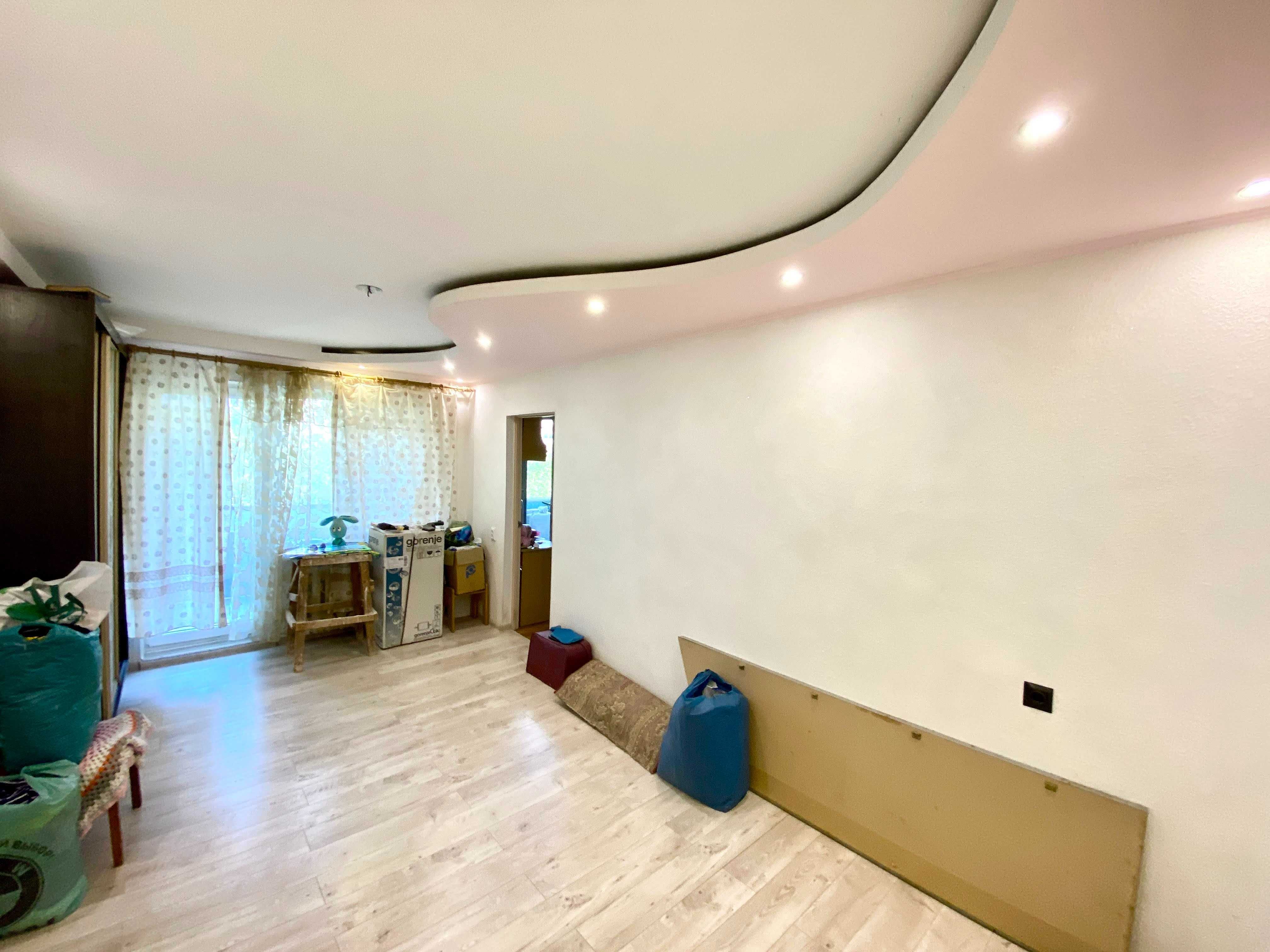 Продаж 3 кімн. квартира, Соляні, Магелан, 4/9, є комора між поверхами
