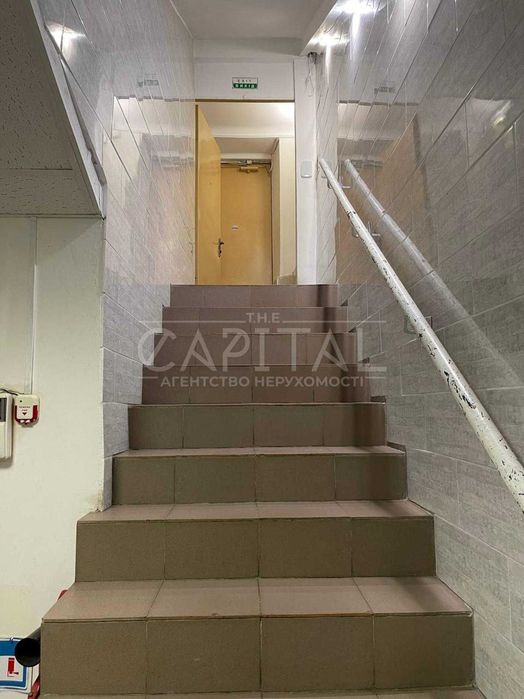 ПРОДАЖА/Офис 200 м2, Цоколь, Бастионная, Печерский р-н, Центр