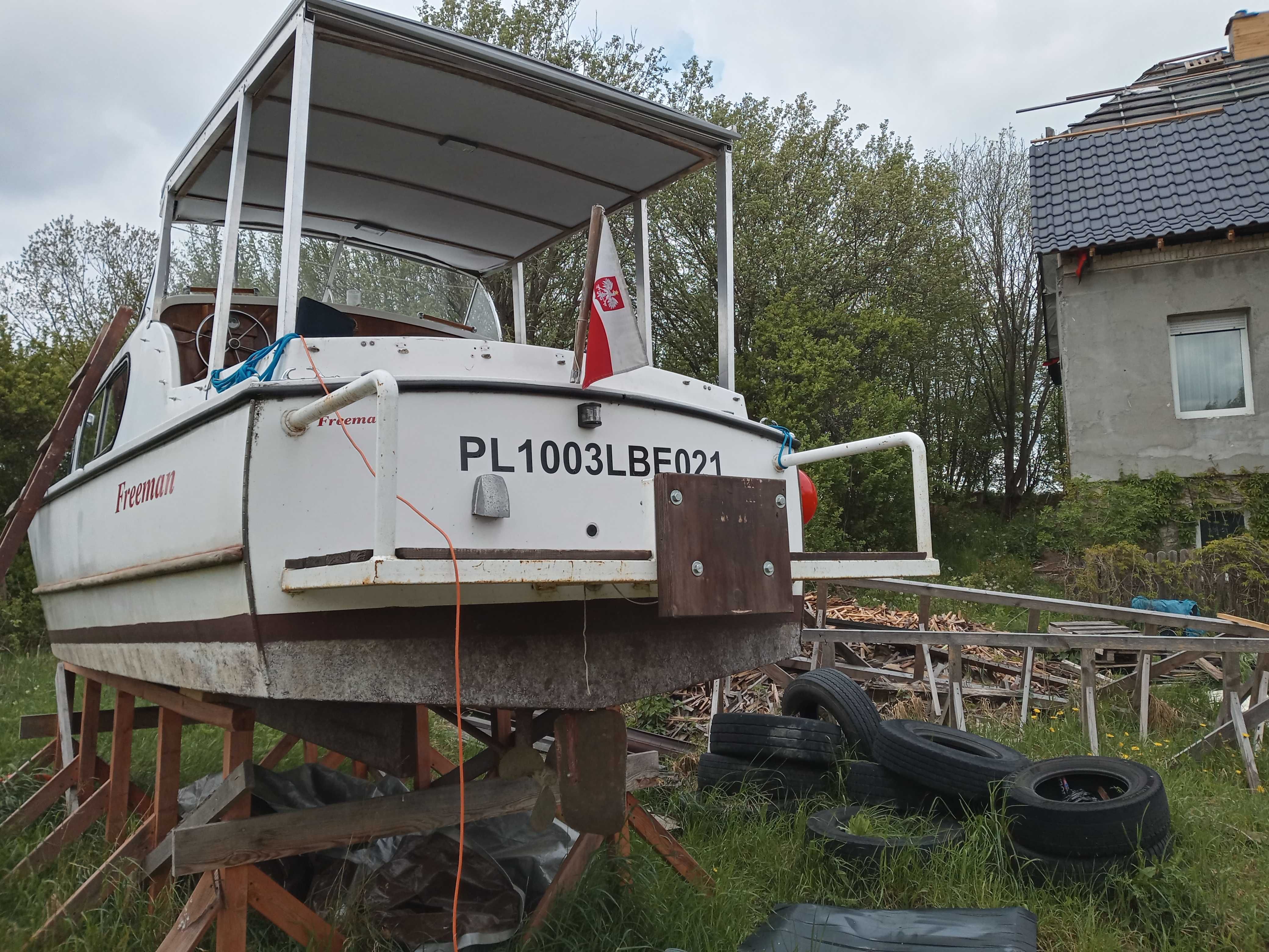 Łódź kabinowa , Houseboat . Freeman .