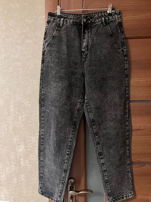 Продам нові джинси МОМ