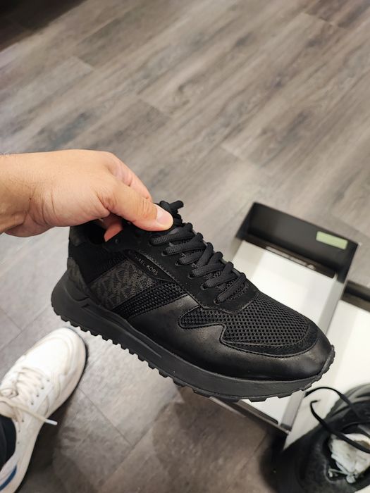 Michael Kors Outlet
Dax Mixed-Media Trainer